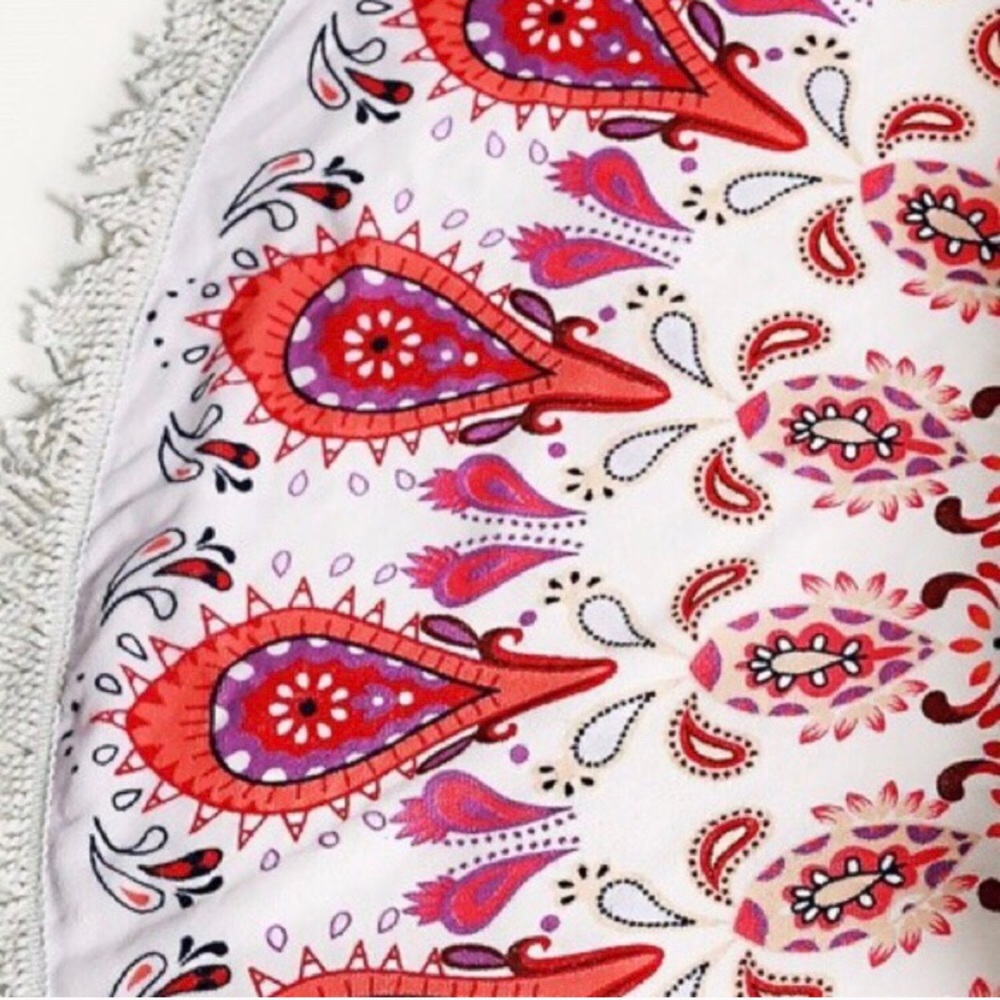 Moroccan Designs Pink Round Beach Throw/Towel - Picture 2 of 3